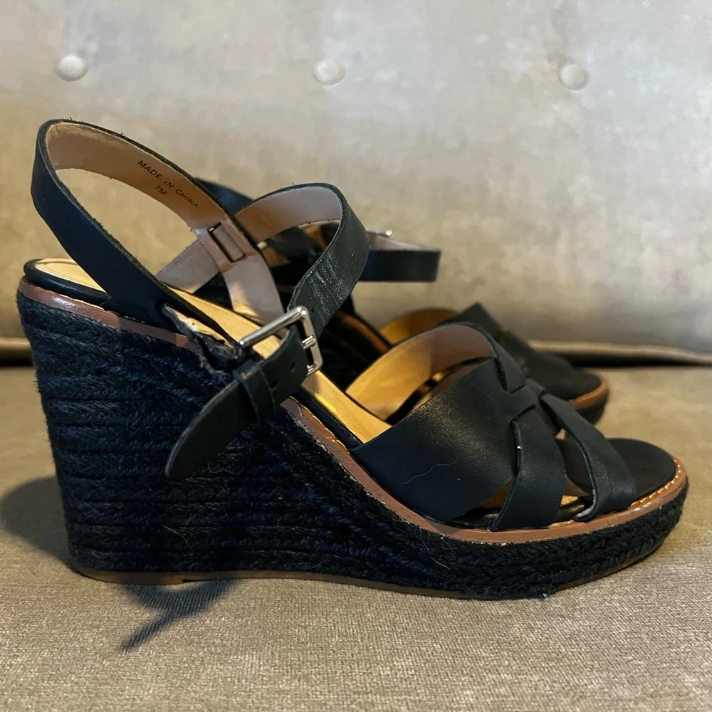 Banana Republic Navy Blue Raffia Leather Wedge Size 7